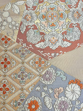 画像をギャラリービューアに読み込む, 裂取唐華紋模様(西陣河村織物)【ケニショ・小】