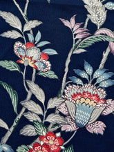 画像をギャラリービューアに読み込む, 唐風花模様【S】