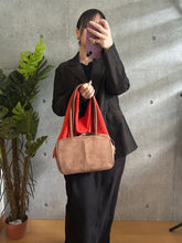 画像をギャラリービューアに読み込む, 紅緋色【ケニあずま中】