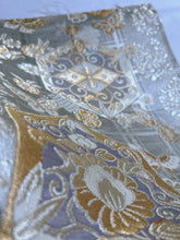 画像をギャラリービューアに読み込む, 花蝶唐草模様金銀糸【あずま型 中】特上