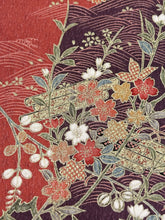 画像をギャラリービューアに読み込む, 膨れ織り金彩縁どりの桜流水枝花模様【スリットワンピース】