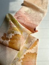 画像をギャラリービューアに読み込む, 地紋お越し菊枝模様の暈し染め【長】