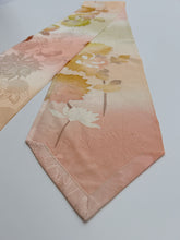 画像をギャラリービューアに読み込む, 地紋お越し菊枝模様の暈し染め【長】