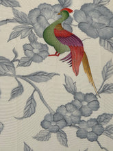 画像をギャラリービューアに読み込む, 金彩縁に枝花鳥模様【六つ釦】