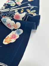 画像をギャラリービューアに読み込む, 型染蝶模様【サイドギャザーワンピース】