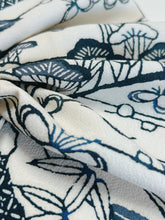 画像をギャラリービューアに読み込む, 縮緬型染笹雲取り絵【サイドギャザーワンピース】