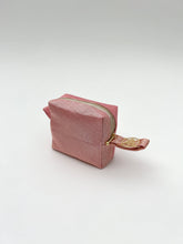 画像をギャラリービューアに読み込む, 桃×桜色帯【中】