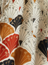 画像をギャラリービューアに読み込む, 古典扇の青海波【絹】