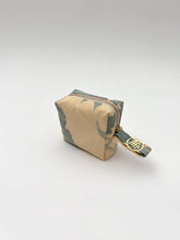 画像をギャラリービューアに読み込む, 花地紋起こし模様【中】