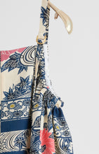 画像をギャラリービューアに読み込む, 菊古典模様【サイドギャザーワンピース】