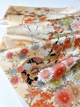 画像をギャラリービューアに読み込む, 【特長】扇面金通し地紋に花車模様