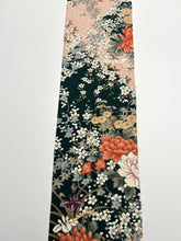 画像をギャラリービューアに読み込む, 牡丹菖蒲桜楓草花尽くし模様【長丈シュッケニ・丈91㎝】