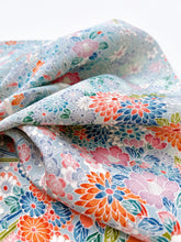 画像をギャラリービューアに読み込む, 椿牡丹菊楓尽くし(デジタル友禅)【四つ釦】