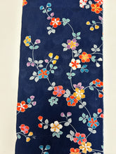 画像をギャラリービューアに読み込む, 菊尽くし地紋に花模様【ティアード】