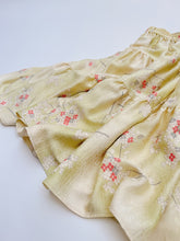 画像をギャラリービューアに読み込む, 流水地紋に花模様【ティアード】