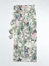 画像をギャラリービューアに読み込む, 車絵に藤花模様【長丈シュッケニ】