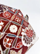 画像をギャラリービューアに読み込む, 御所車雲ヱに草花模様【大】