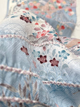 画像をギャラリービューアに読み込む, 紗綾型地紋によろめき縞絞り【六つ釦】