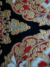 画像をギャラリービューアに読み込む, 黒地金糸の唐草花模様【あずま型 中】上物