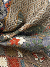 画像をギャラリービューアに読み込む, 膨れ織に荻菊蝶模様【四つ釦】