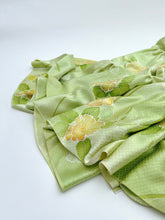 画像をギャラリービューアに読み込む, 菱地紋に花絵模様【ティアード】