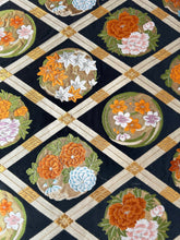 画像をギャラリービューアに読み込む, 【あずま型 中】唐織の菱花丸模様