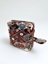 画像をギャラリービューアに読み込む, 御所車雲ヱに草花模様【大】