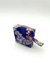 画像をギャラリービューアに読み込む, 草花模様【大】