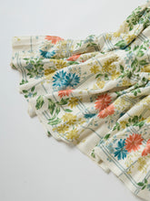 画像をギャラリービューアに読み込む, 霧吹き地紋に格子線花草模様【ティアード】