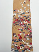 画像をギャラリービューアに読み込む, 膨れ織りに鶴・四季草花模様【長丈シュッケニ・丈91㎝】