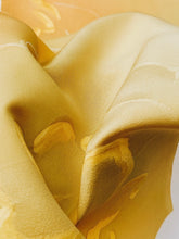 画像をギャラリービューアに読み込む, 大花地紋の線描き模様【六つ釦】