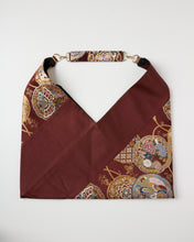 画像をギャラリービューアに読み込む, 本金箔絵皿丸華模様【あずま型 大】