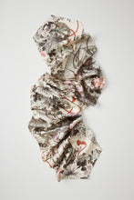 画像をギャラリービューアに読み込む, 【特長】桧垣地紋に金彩縁に大車花模様