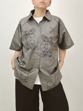 画像をギャラリービューアに読み込む, 新型・9マルキ花文箱模様大島紬【L】