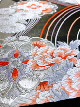 画像をギャラリービューアに読み込む, 曲線絵に唐花牡丹模様②【ケニガマ・小】