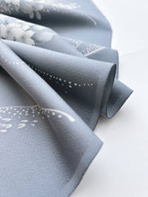 画像をギャラリービューアに読み込む, 吹き付け暈しの花模様【六つ釦】