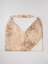 画像をギャラリービューアに読み込む, 排笛に鼓・色紙に草花模様尽くし【あずま型 大】上物