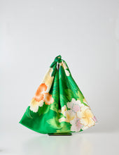 画像をギャラリービューアに読み込む, ②重ね菱地紋に大花葉模様 【keniamarilia× 東野東吉織物】