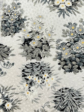 画像をギャラリービューアに読み込む, 小花の地紋尽くしに花模様【ギャザータイプ】