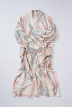 画像をギャラリービューアに読み込む, 桧垣地紋に束ね熨斗模様【六つ釦】