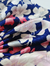 画像をギャラリービューアに読み込む, 変わり波地紋に花尽くし模様【ティアード】