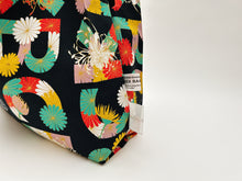 画像をギャラリービューアに読み込む, 斑点地紋に銀糸花模様・大【KBCコラボバッグ】