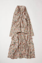 画像をギャラリービューアに読み込む, 紗綾型地紋に型染め花鳥尽くし【四つ釦】