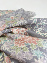 画像をギャラリービューアに読み込む, 草花尽くし模様【サイドギャザーワンピース】