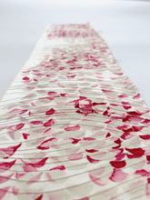 画像をギャラリービューアに読み込む, 大流水地紋に花びら模様