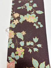 画像をギャラリービューアに読み込む, 膨れ地に唐花に蝶模様【L】