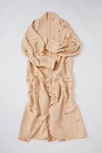 画像をギャラリービューアに読み込む, 刺繍の飛び柄【四つ釦】