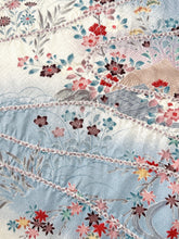 画像をギャラリービューアに読み込む, 紗綾型地紋によろめき縞絞り【六つ釦】