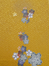 画像をギャラリービューアに読み込む, 花紗綾型地紋に桜絵模様【ティアード】