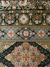 画像をギャラリービューアに読み込む, 【あずま型 中】菱華尽くしに花鳥模様刺繍・金糸